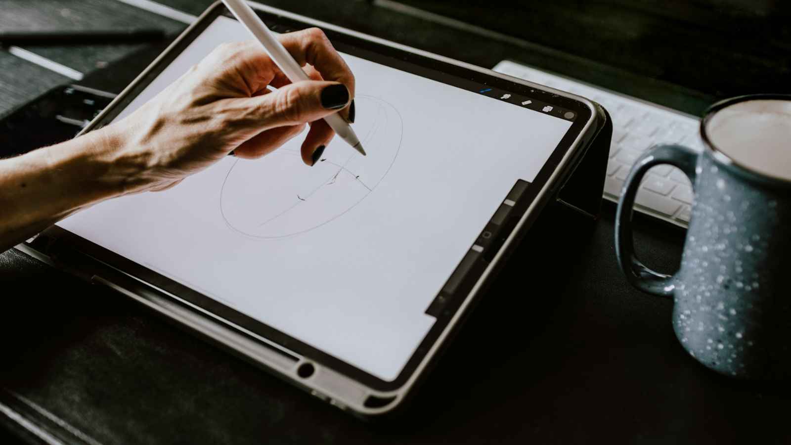 Чем отличается дизайнер от иллюстратора?